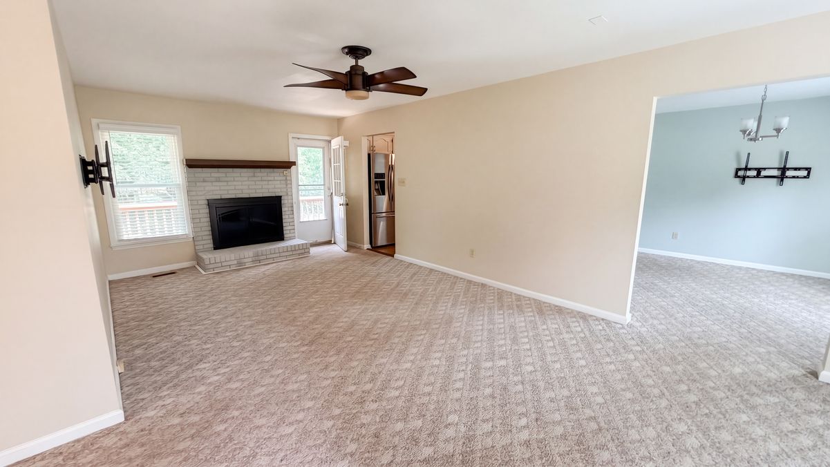 Property photo 3 of 2500 Jacobs Rd
