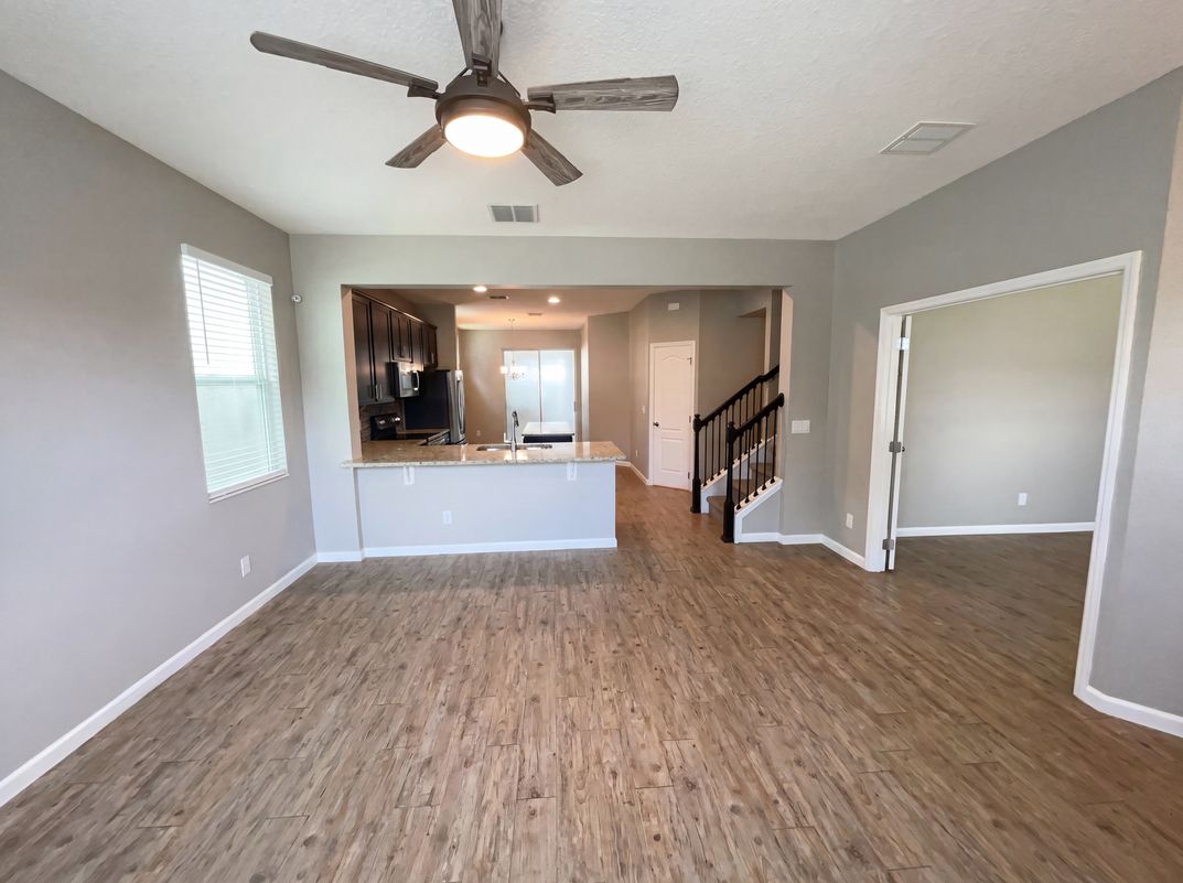 Property photo 3 of 2264 Ficus Aly