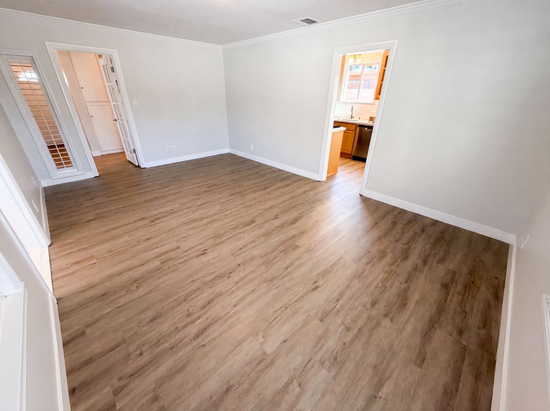 Property photo 3 of 11844 Graystone Ave
