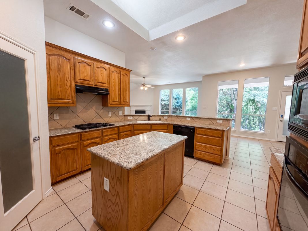 Property photo 2 of 8526 Vista Grande Dr