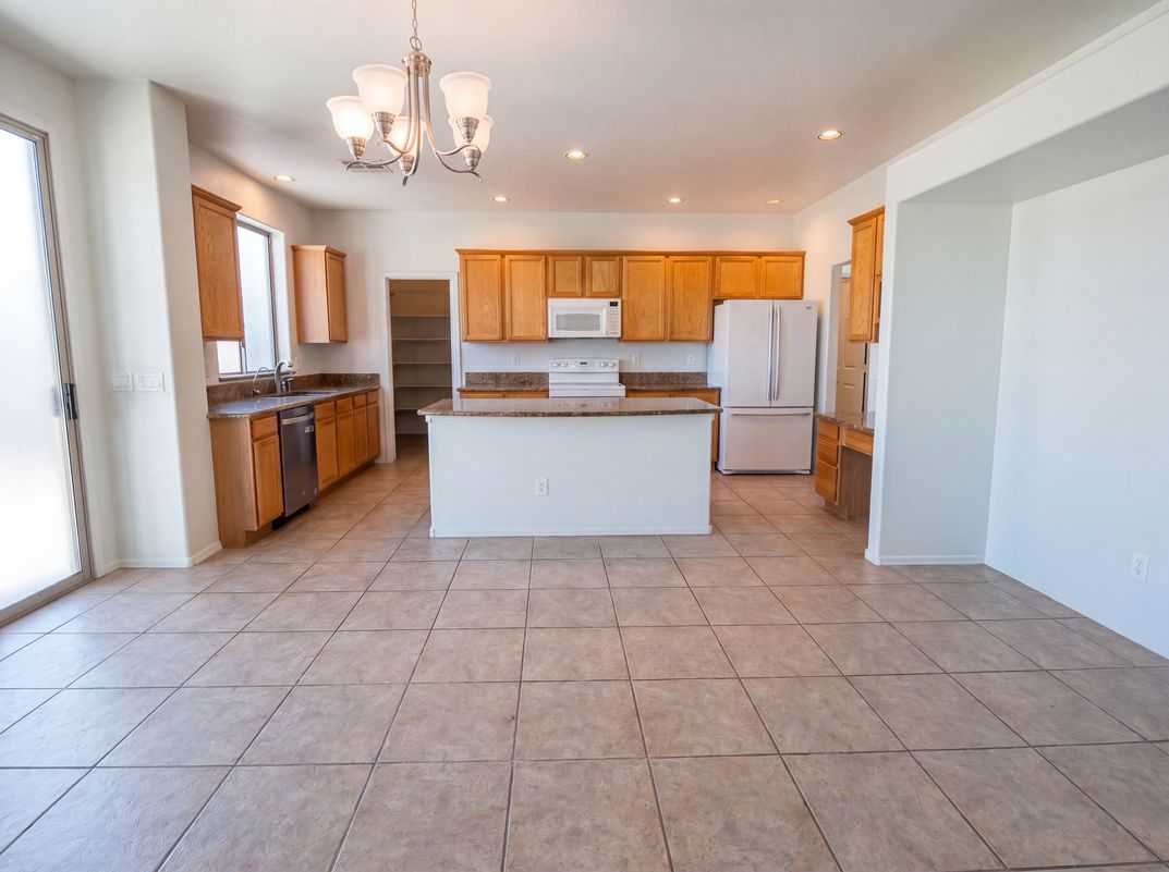 Property photo 2 of 9029 W Yukon Dr