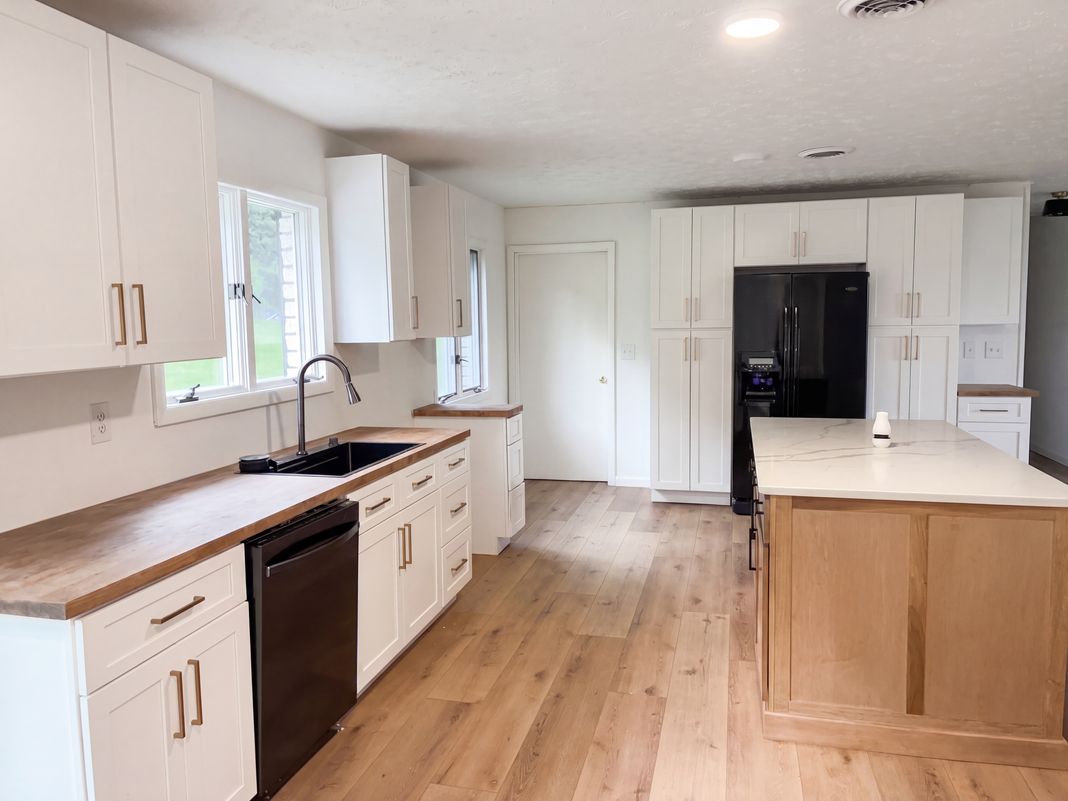 Property photo 2 of 814 Becks Gap Rd