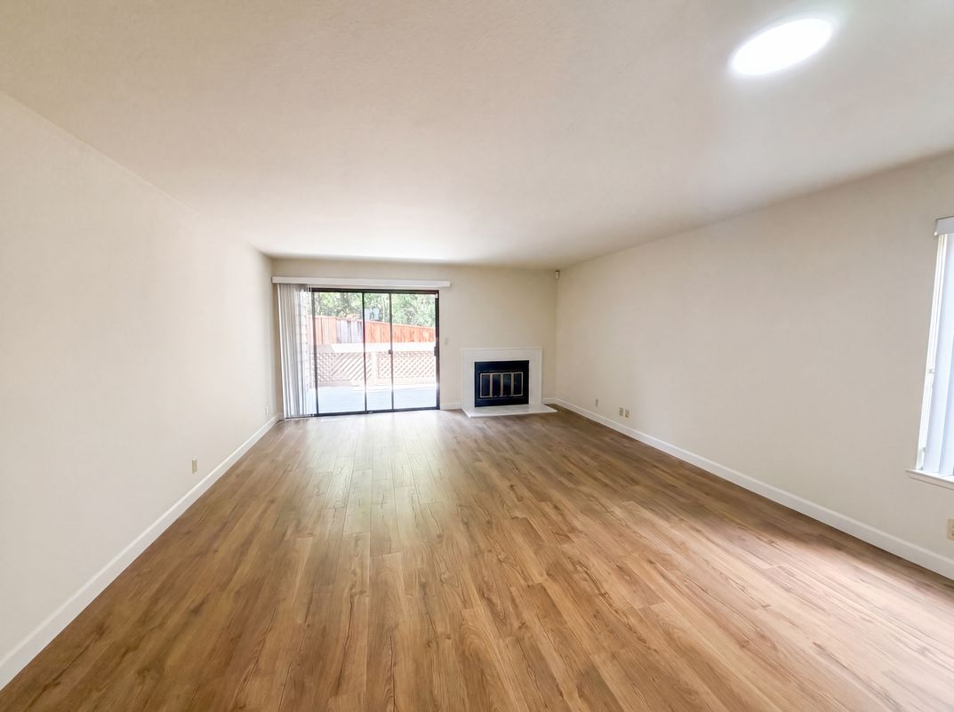 Property photo 3 of 1555 Hecker Pass Rd Apt C101