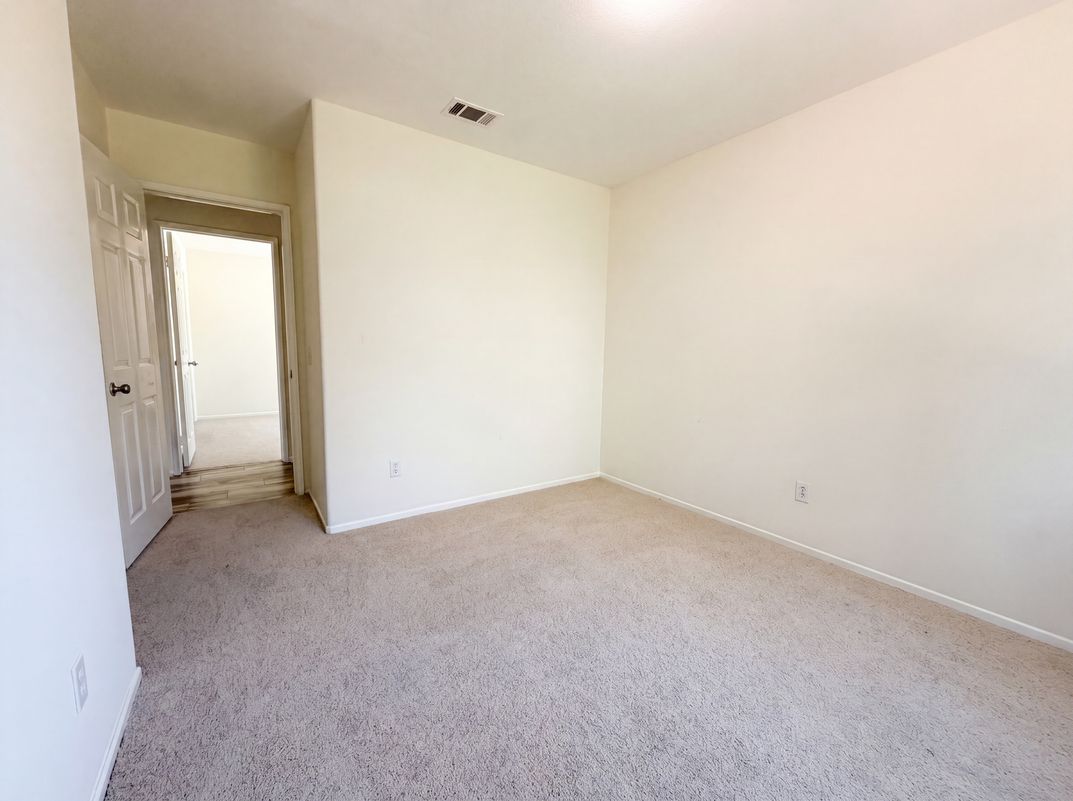 Photo 14 of 20 of 22125 Country Hills Dr, Wildomar, CA