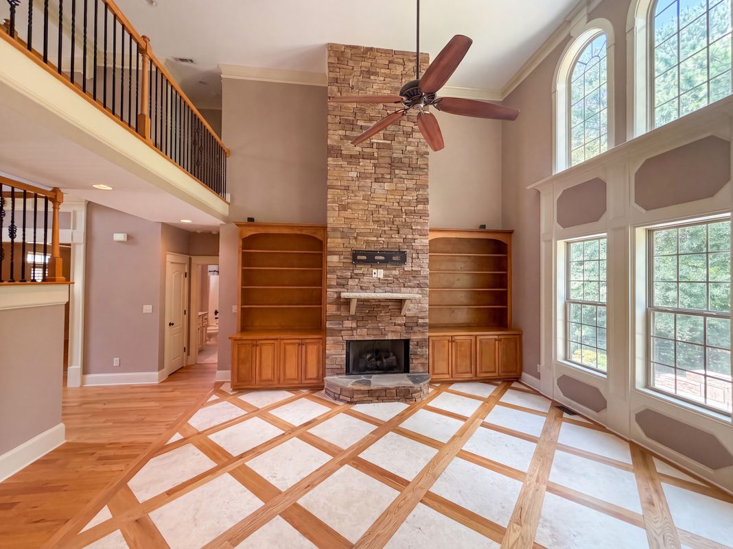 Property photo 3 of 109 Jolie Ln