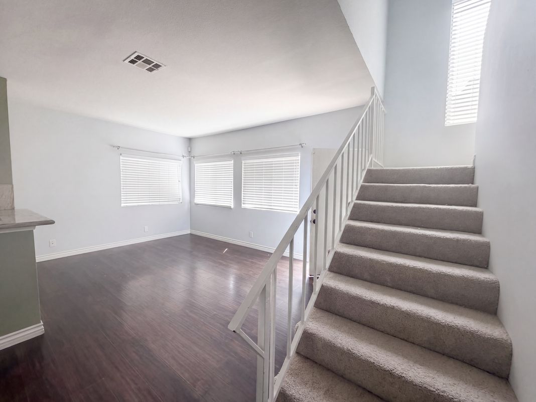 Property photo 3 of 68 Maegan Pl Apt 4