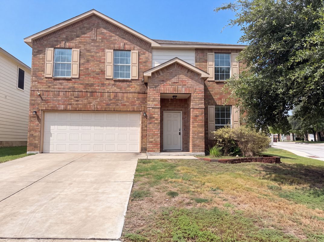 Property photo 1 of 679 Trinity Mdw