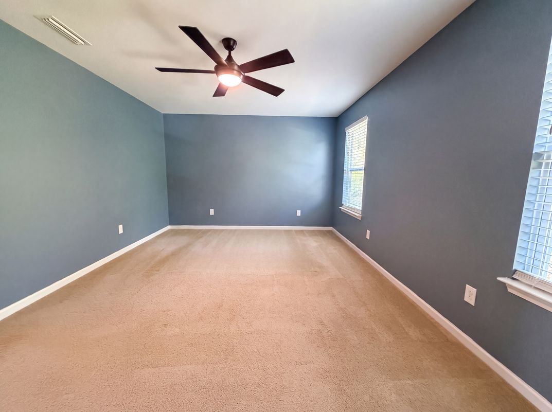 Photo 12 of 19 of 2618 Courtland Dr, Clover, SC