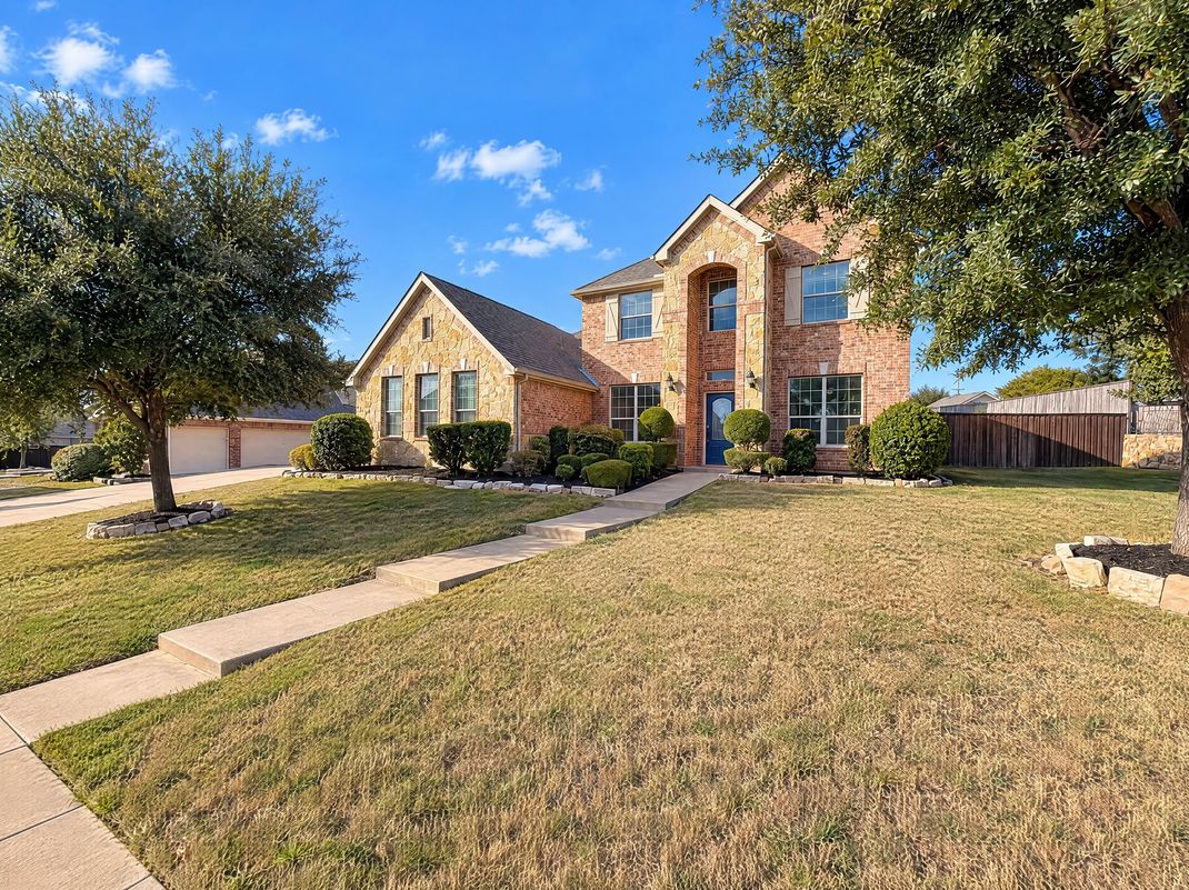 Property photo 1 of 6715 Winding Valley Trl