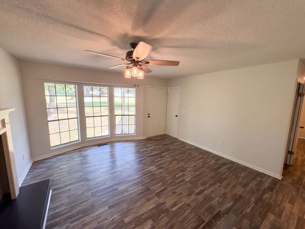 Property photo 3 of 5533 Melissa Dr