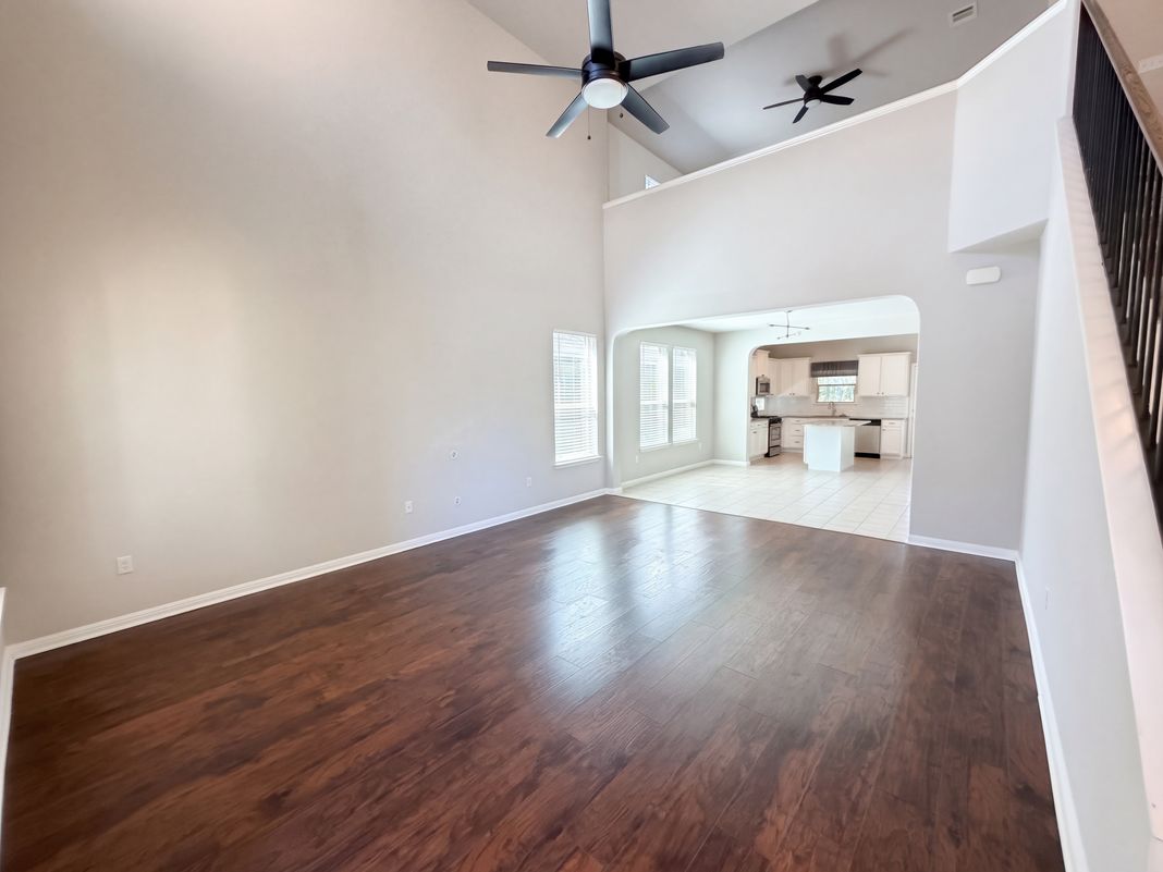 Property photo 3 of 11106 Bruneau Trl