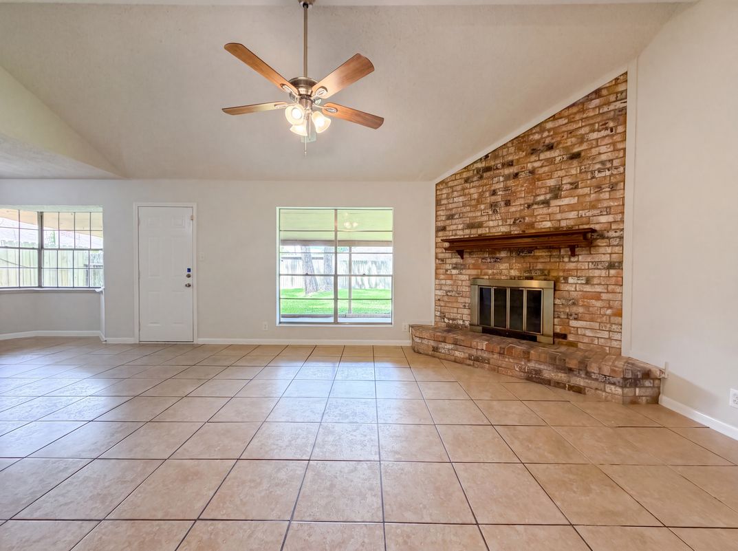 Property photo 3 of 8 Sunnybrook St