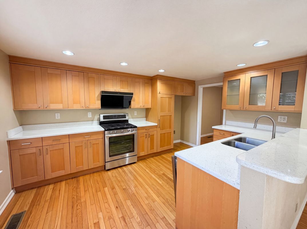 Property photo 2 of 4811 Kimberley Cmn