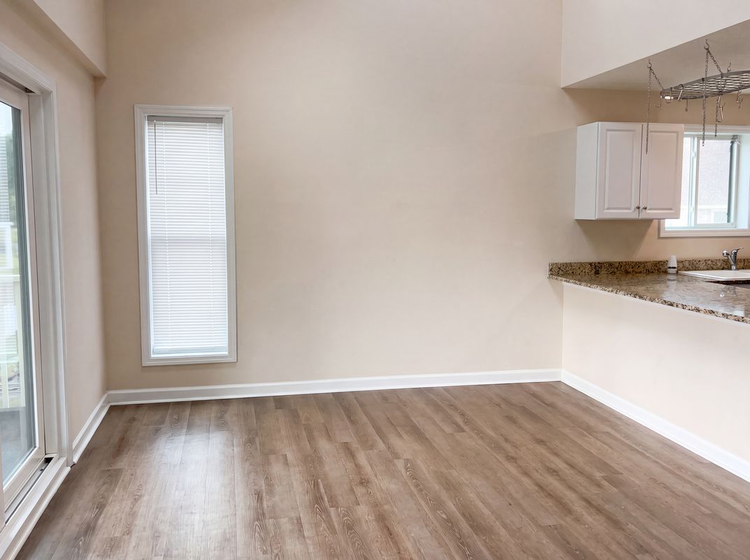 Property photo 3 of 510 Fairwood Lakes Dr Unit T-21
