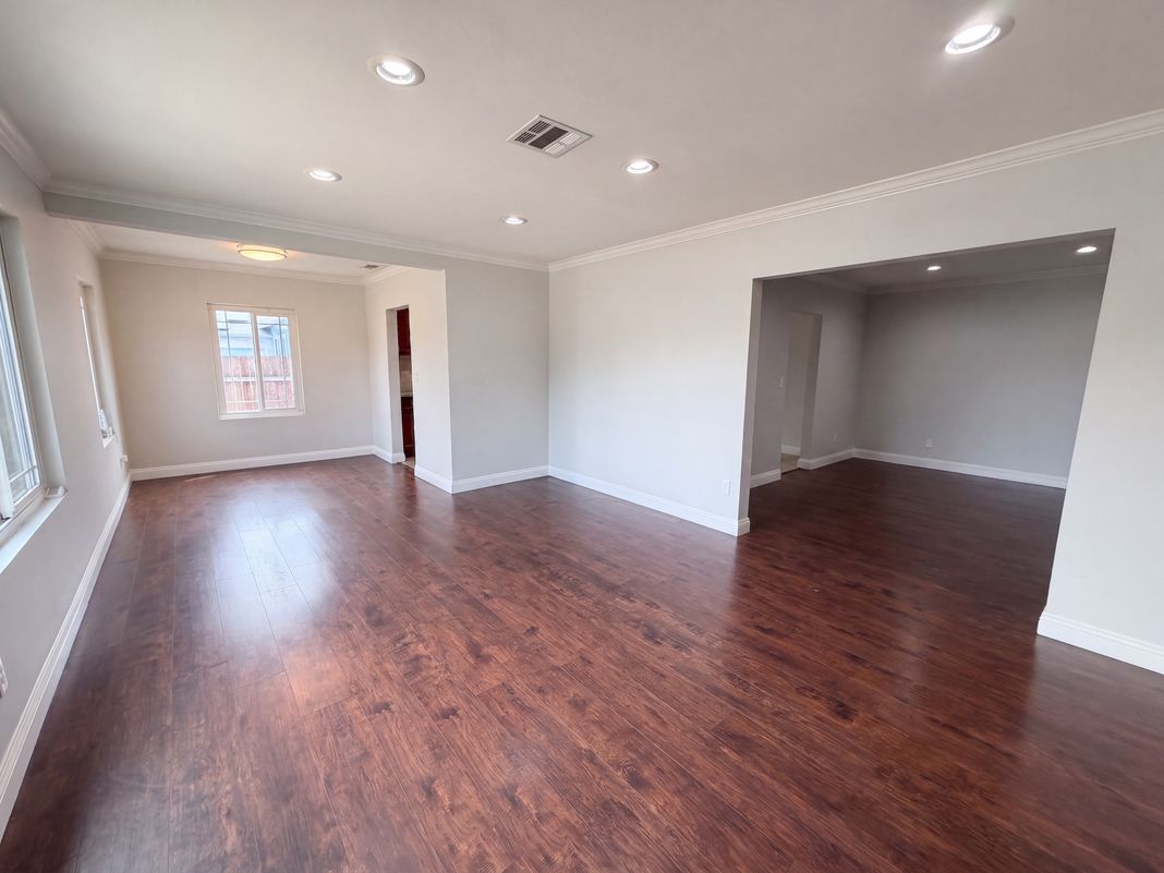 Property photo 3 of 16515 Rosemary Dr