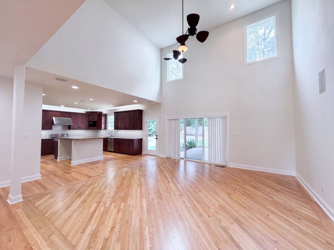Property photo 3 of 142 Bain Ln