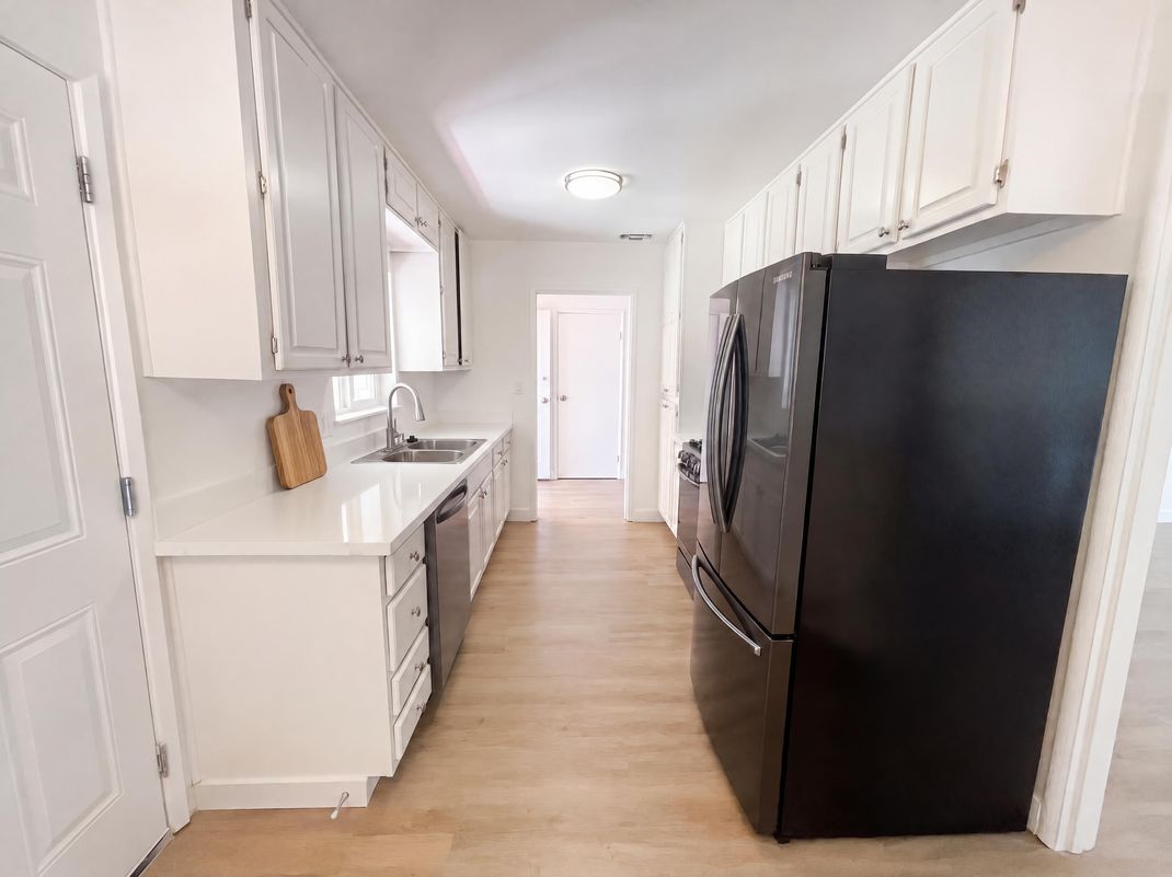 Property photo 2 of 5313 Fernwood Way