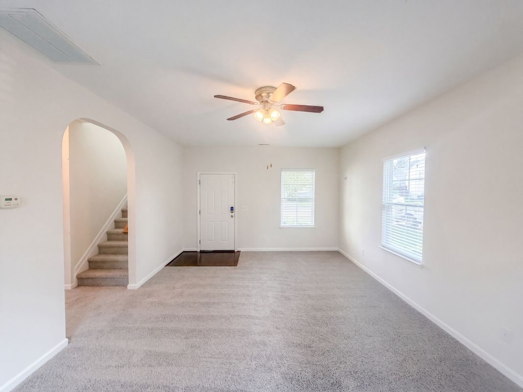 Property photo 3 of 2722 Quail Oaks Dr