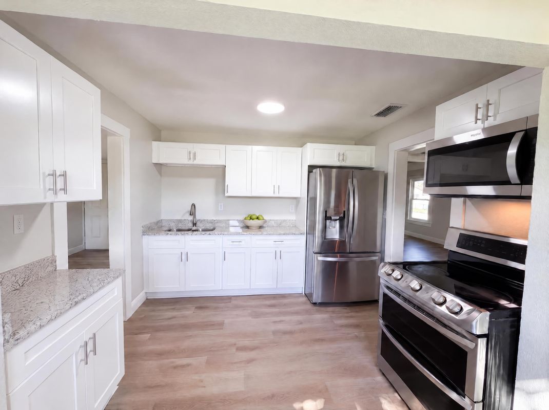 Property photo 2 of 802 Massachusetts Ave