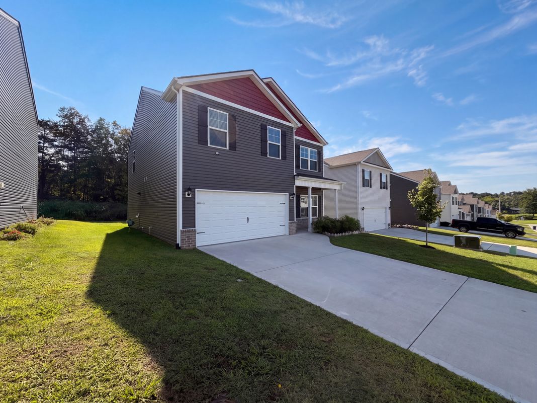 Property photo 1 of 1120 Amber Vista Ln