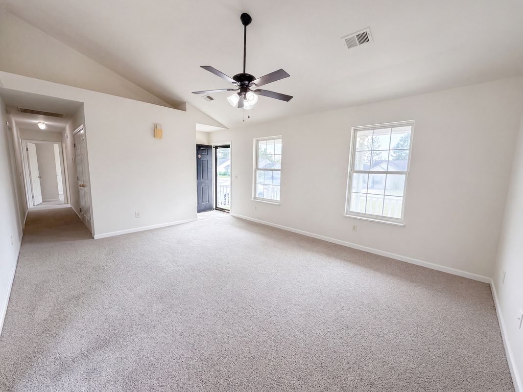 Property photo 3 of 5 Dunoon Ct