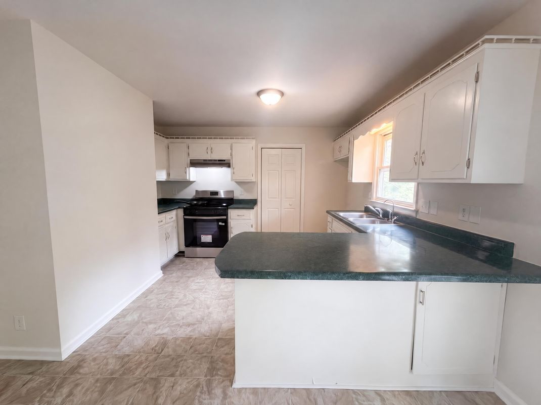 Property photo 2 of 1201 Verkler Dr