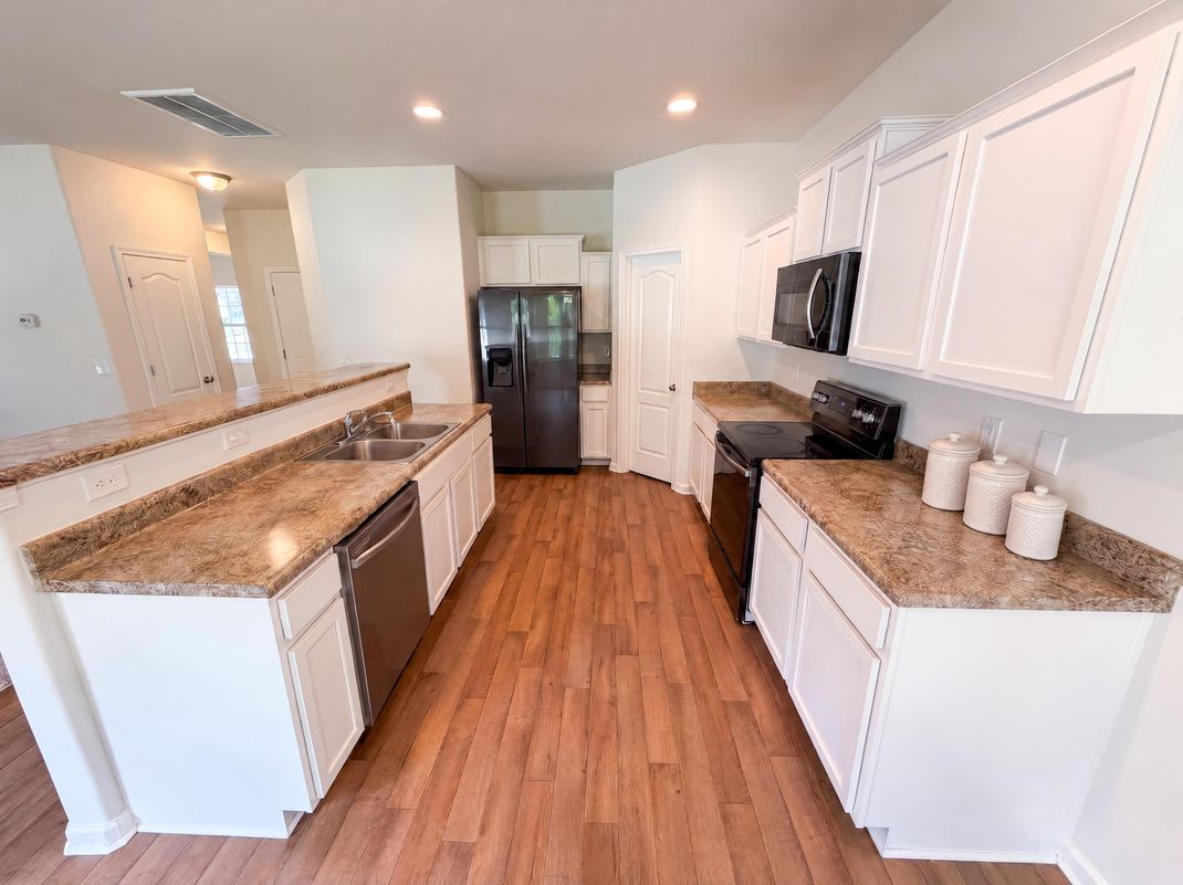 Property photo 2 of 8815 First Run Ct