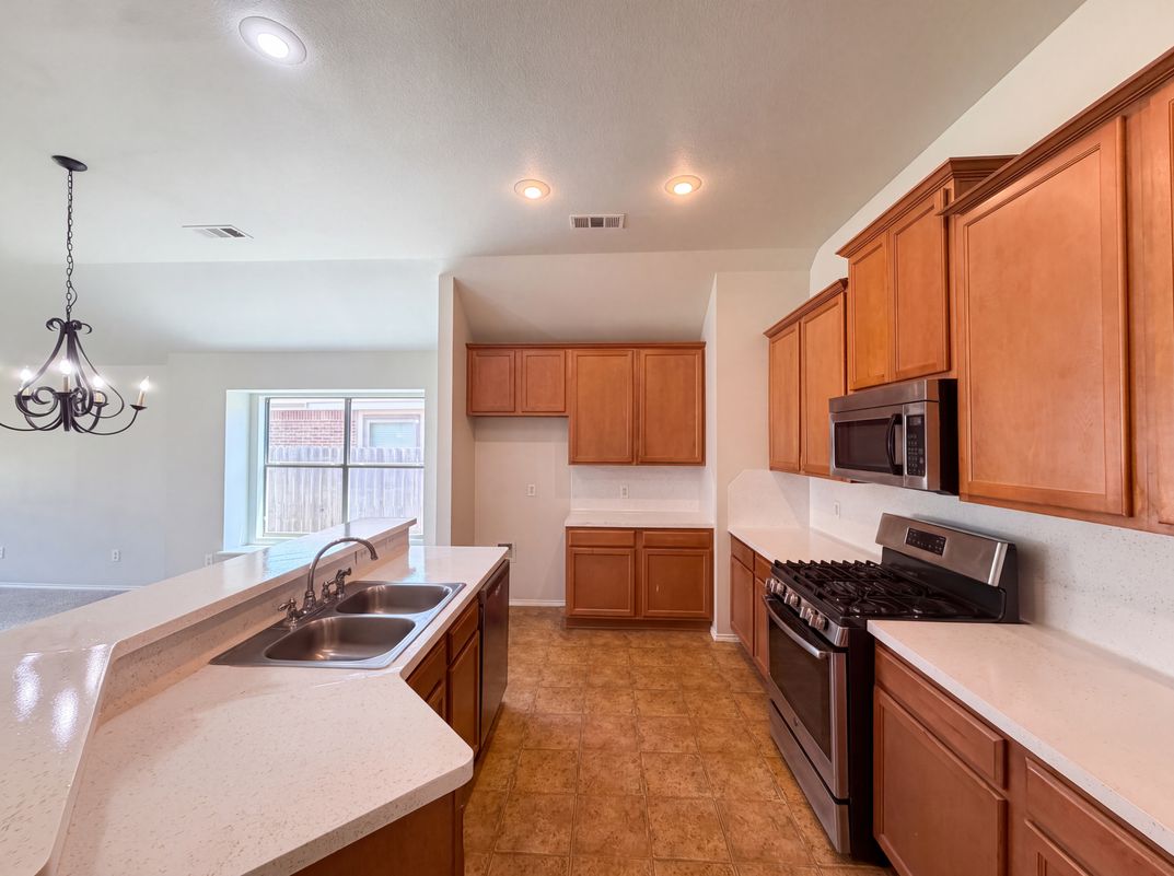 Property photo 2 of 632 Stirrup Bar Dr