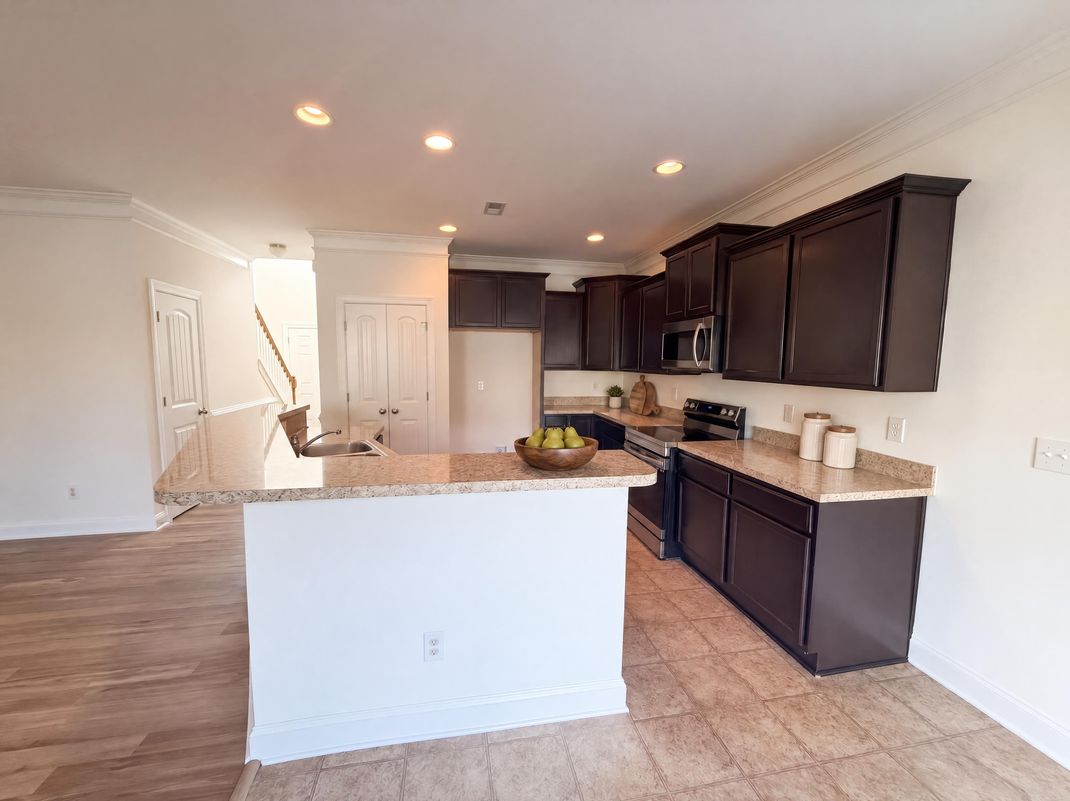 Property photo 2 of 2703 Fern Willow Ct