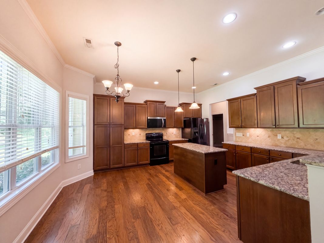 Property photo 2 of 1788 Micahs Way N