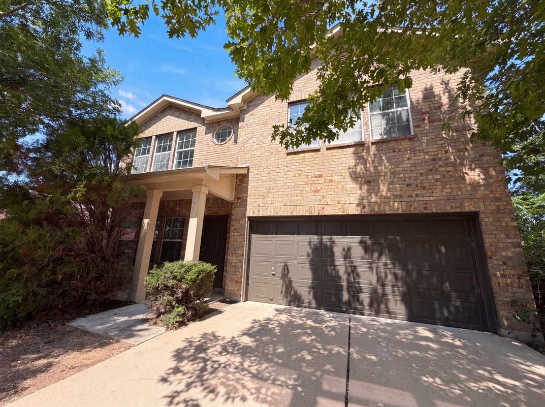 Property photo 1 of 710 Encanto Dr