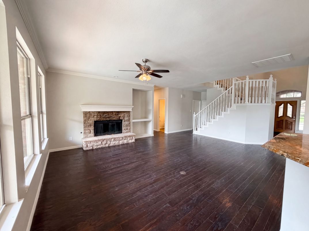 Property photo 3 of 2211 Dana Dr