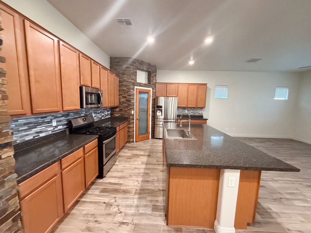 Property photo 2 of 13155 W Avenida Del Rey