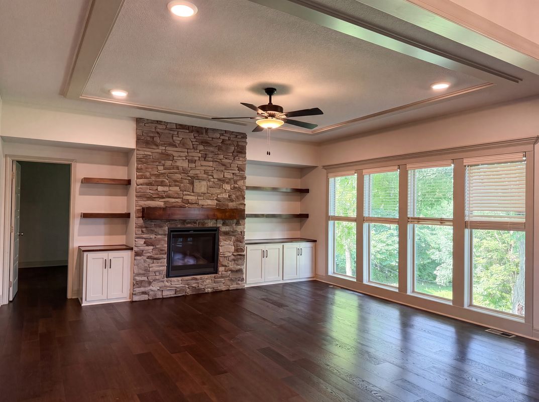 Property photo 3 of 7540 N Amity Ave