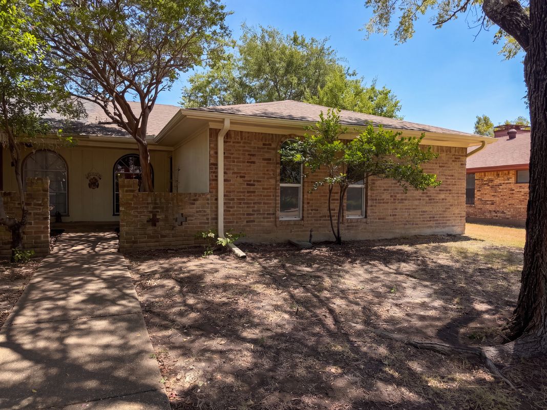 Property photo 1 of 4824 Berridge Ln