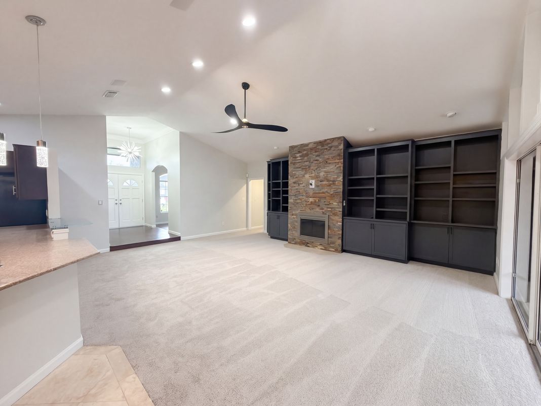 Property photo 3 of 455 Longmeadow Ln