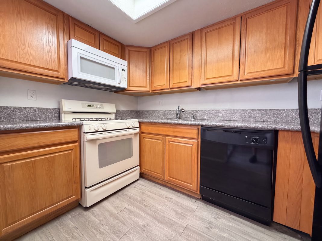 Property photo 2 of 5240 Janfred Ct Unit 1