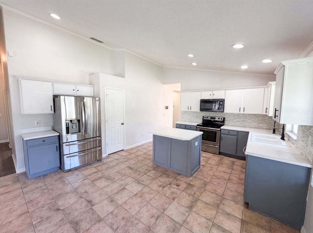 Photo 7 of 34 of 701 Magnolia Creek Cir, Orlando, FL