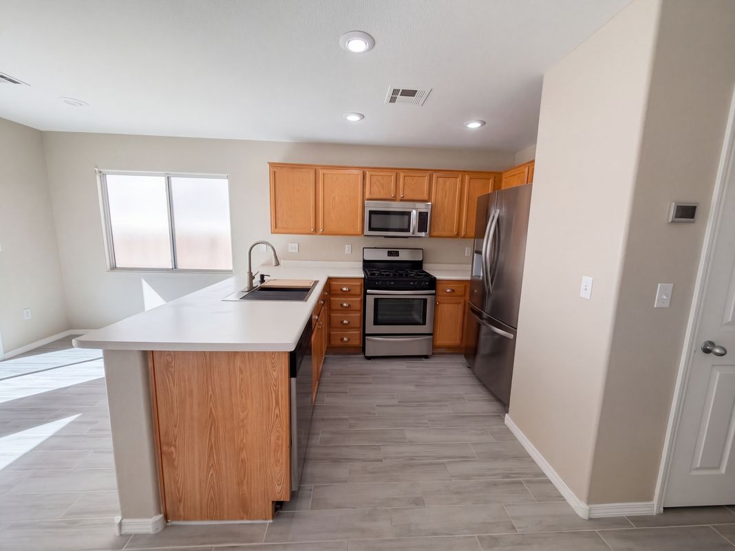 Property photo 2 of 8141 Finch Feather St