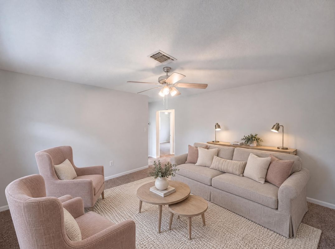 Property photo 3 of 1100 Carefree Cove Dr