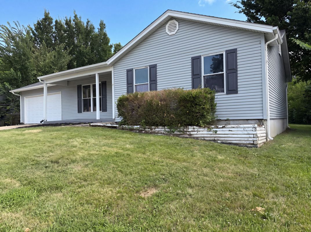 Property photo 1 of 1354 Great Warrior Dr