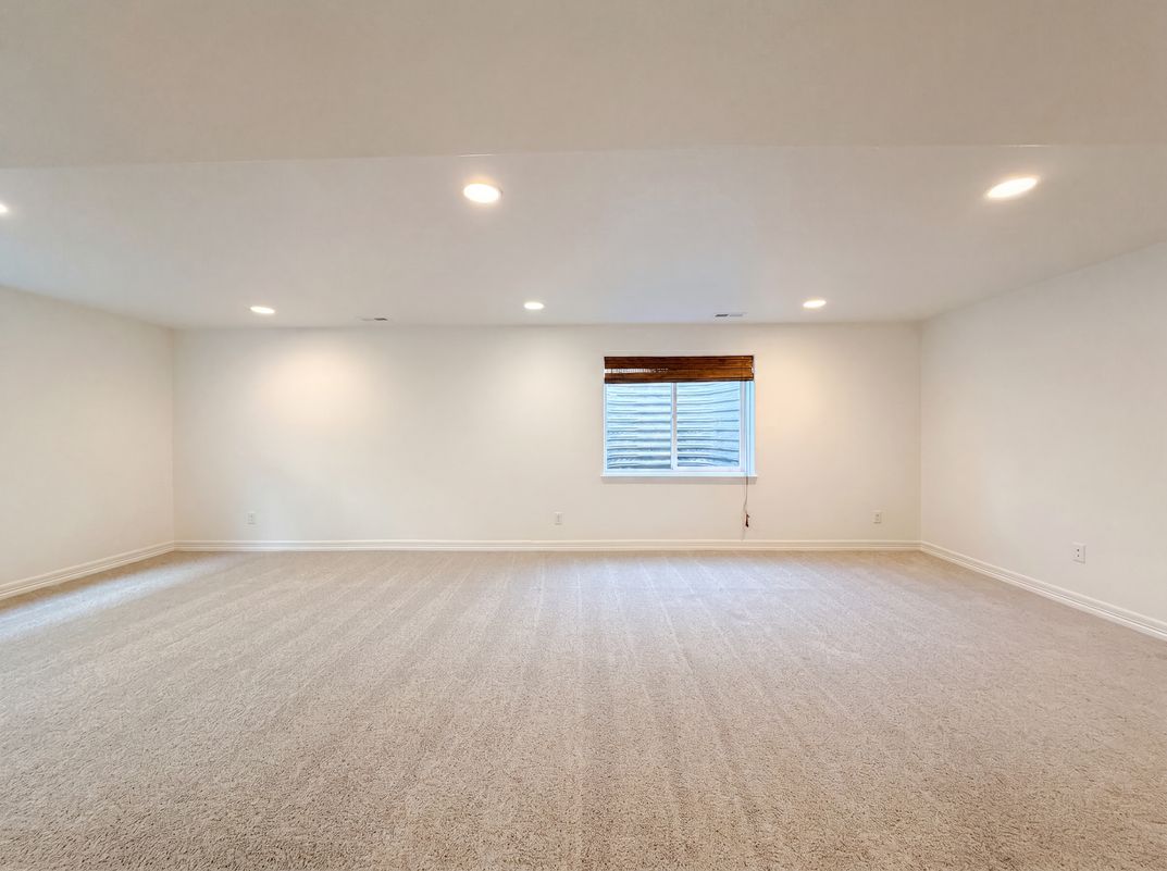 Photo 20 of 47 of 2403 Tabor St, Berthoud, CO