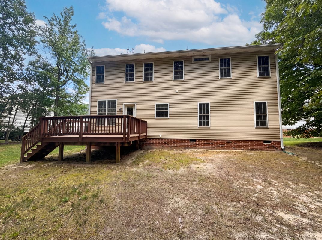 Photo 5 of 26 of 14725 Grand Forest Ct, South Chesterfield, VA
