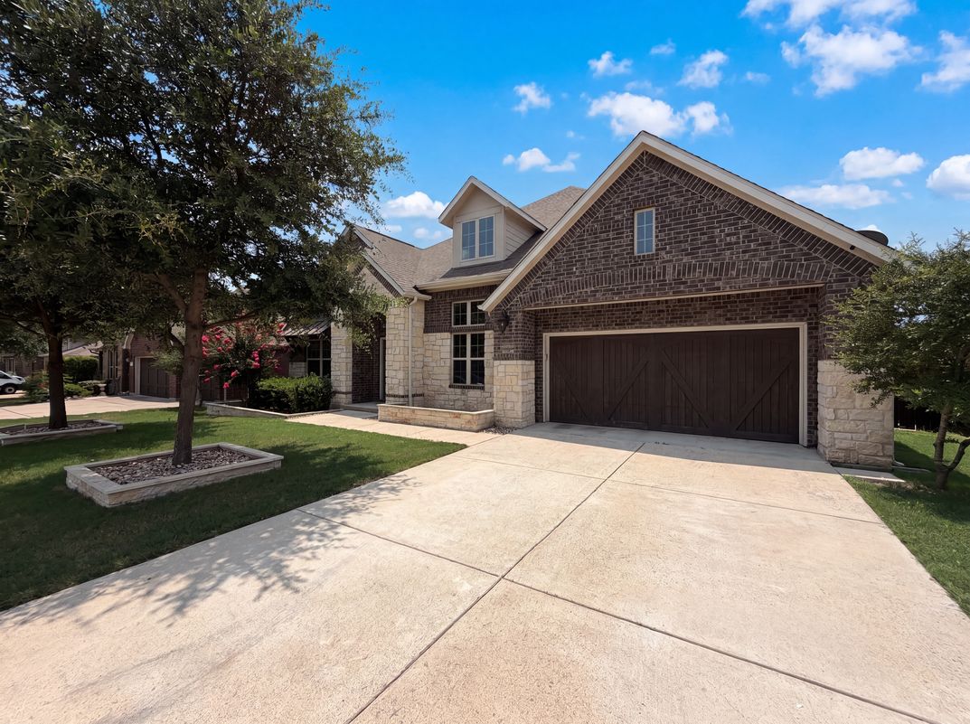 Photo 17 of 19 of 1604 Hollowback Dr, Leander, TX