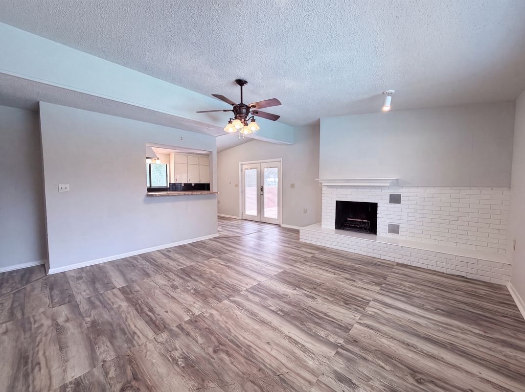 Property photo 3 of 1605 Raiford Rd