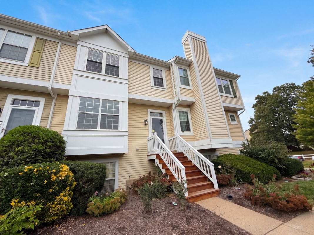 Property photo 1 of 7904 Saddlehorn Ct