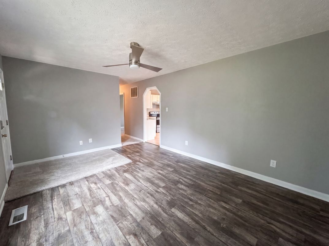 Property photo 3 of 2700 Tipton St