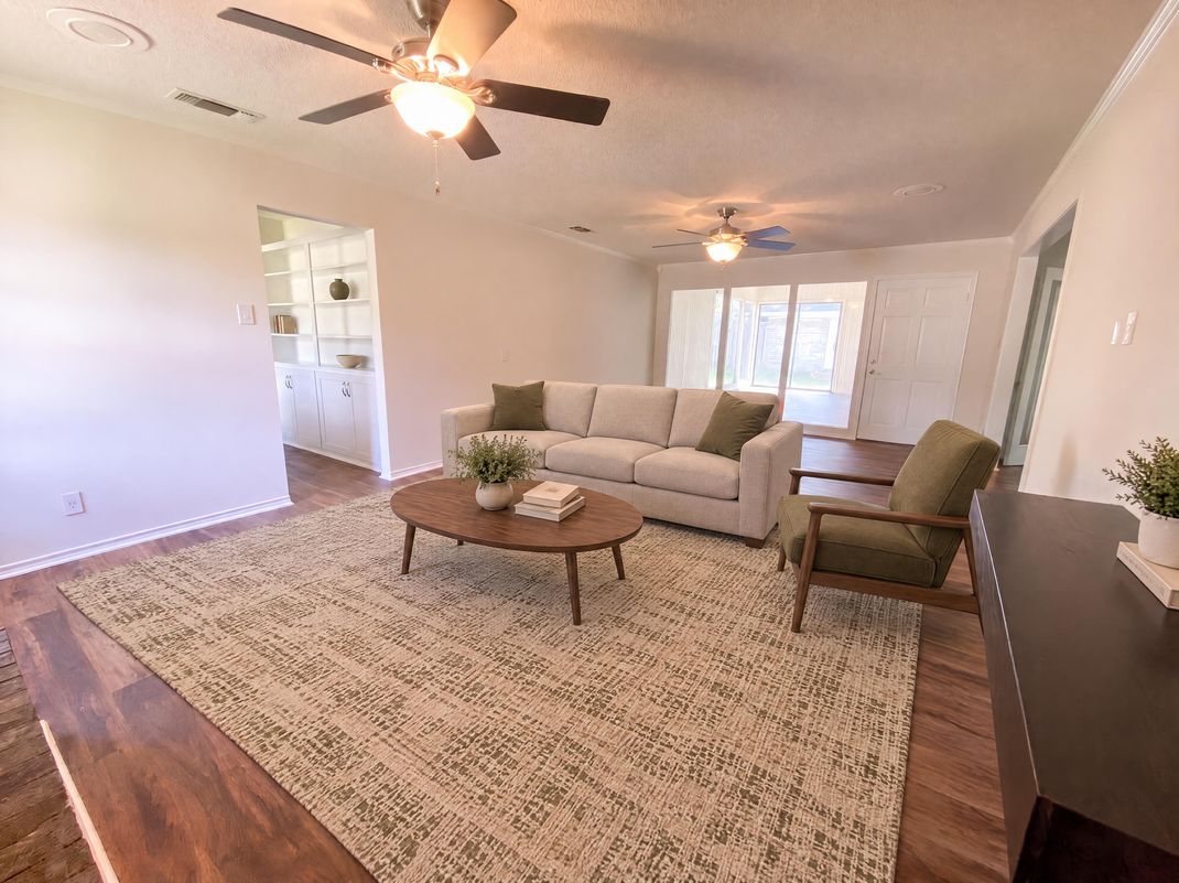 Property photo 3 of 1607 Timberline Dr