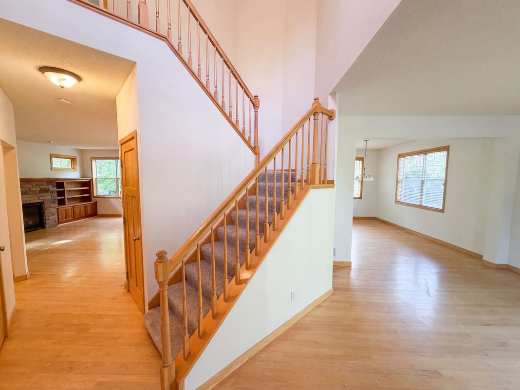 Property photo 3 of 1012 Delano Ct