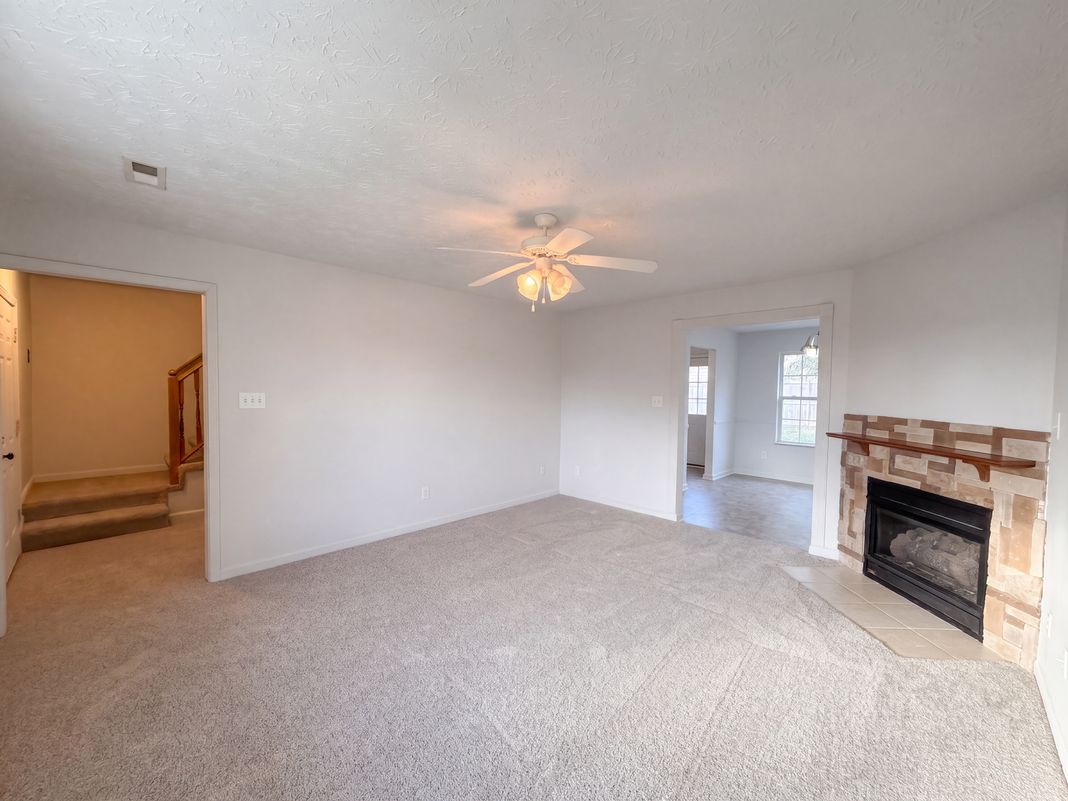 Property photo 3 of 7111 Pinecroft Ln